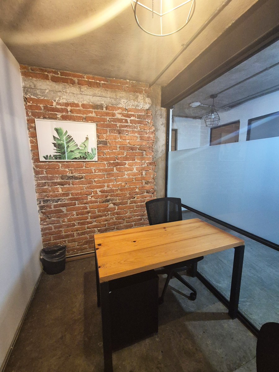 Interior WORK INC